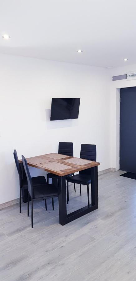 Apartamenty U Wioli I Marcina เวบา ภายนอก รูปภาพ